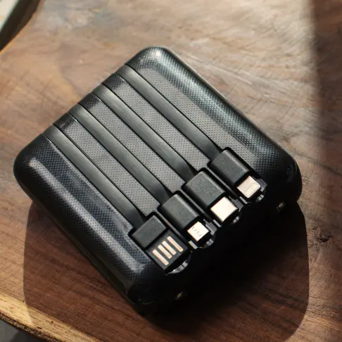 Chargeurs externes AKASHI ALTPB10CABLK - 5